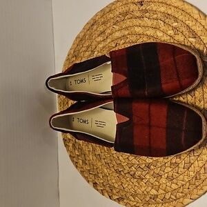 Toms | Women's Felt Plaid Buffalo Check Red Black Slip-On Loafers Sz 8